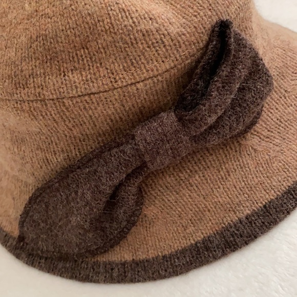 Indigo Soul | 100% Wool Bow Cloche Hat Brown (OS) - Picture 2 of 16